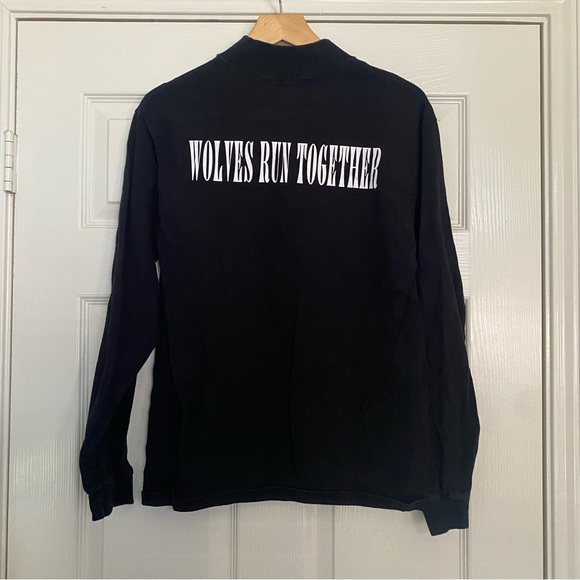 Anvil 2000s Wolves Run Together Wolf Pack Black Long Sleeve Shirt Mens Medium - Picture 6 of 6